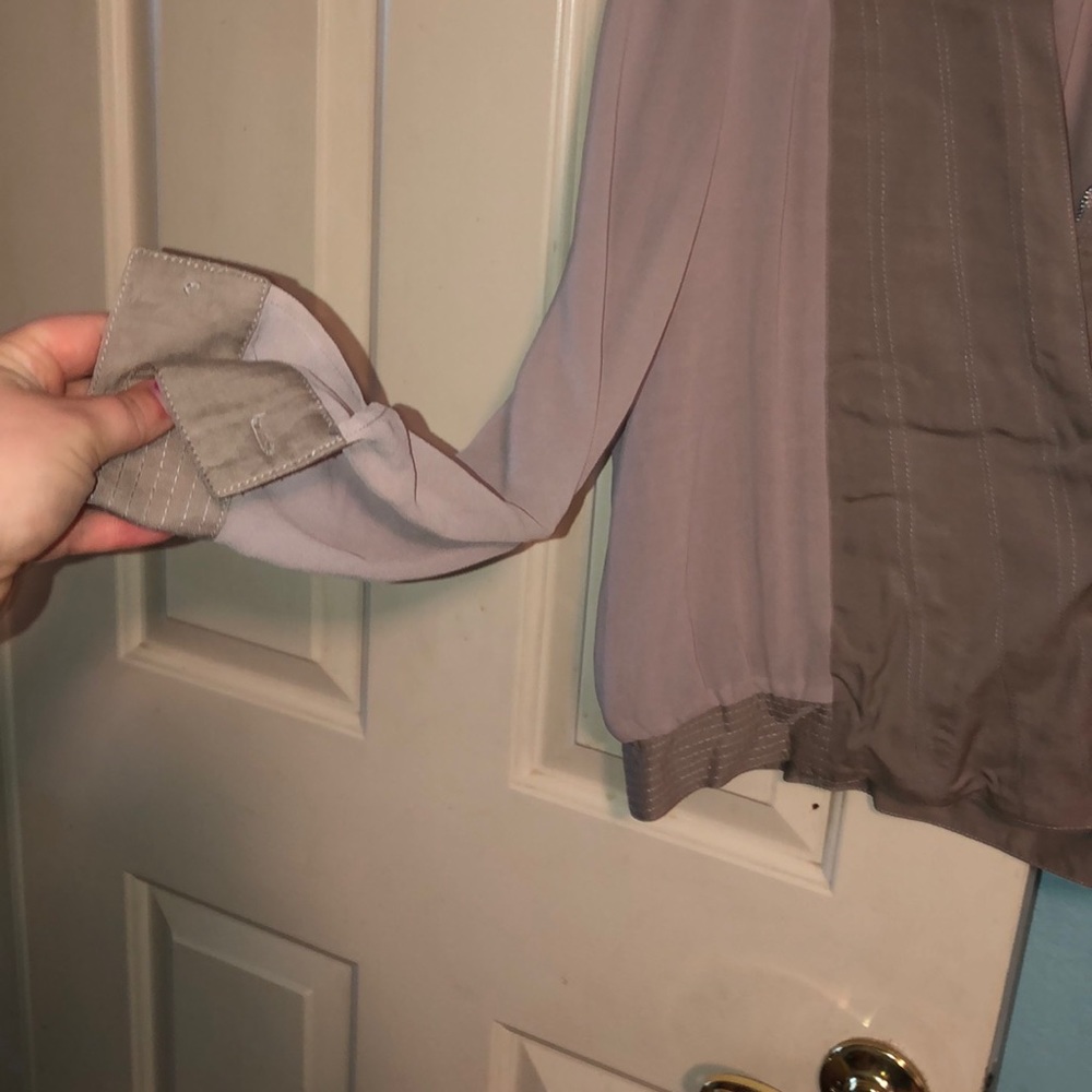 Adorable blouse - Picture 3 of 6